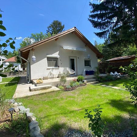 Marika Vendeghaz Villa Szigetmonostor Buitenkant foto