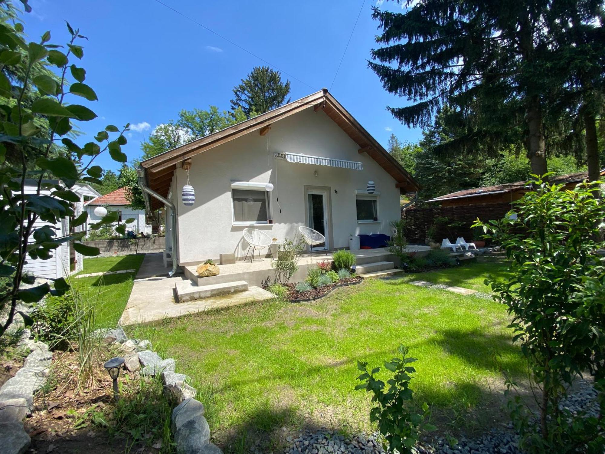 Marika Vendeghaz Villa Szigetmonostor Buitenkant foto